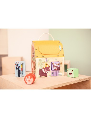 Casita de madera de formas y sonidos