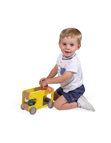 Autobús escolar de madera