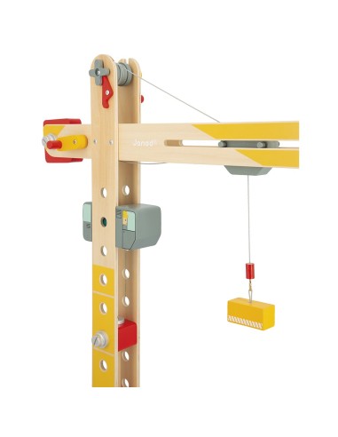 Gran grúa de madera