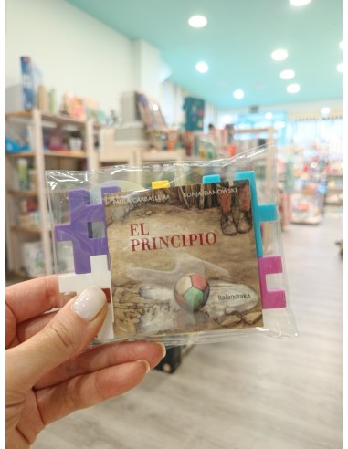 Bolsita con 6 piezas Meli Maxi y minilibro