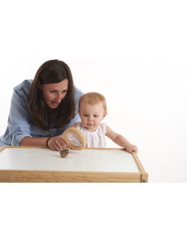 Lupa de mano de madera