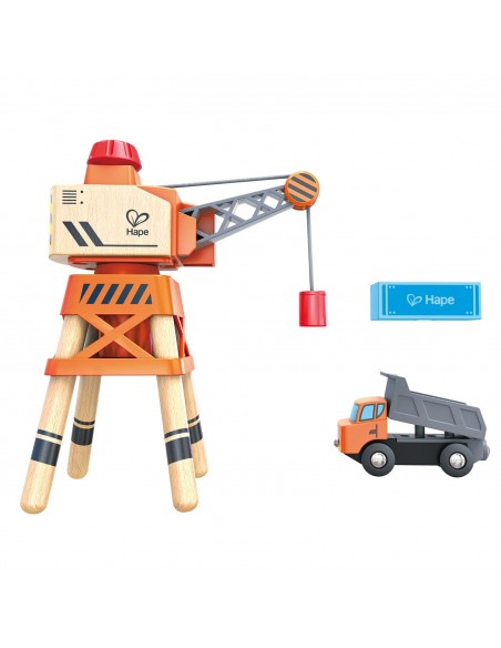 Grúa grande de madera con camión