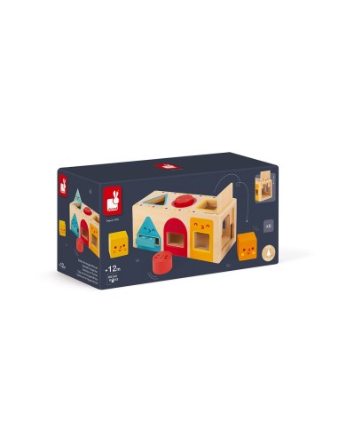 Caja con formas geométricas de madera