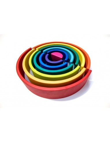 Arcoíris de 12 arcos de madera con colores vivos