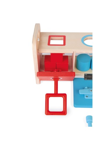 Caja de llaves de madera