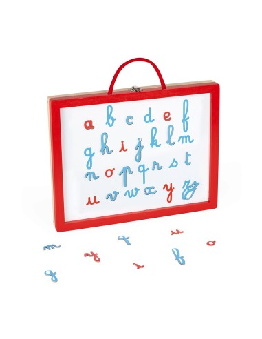 Maletín de madera con letras cursivas