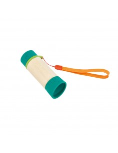 Telescopio de madera para explorar la naturaleza