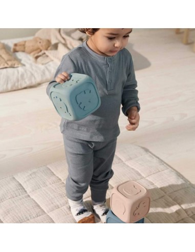 Dado Andrew, color rosa